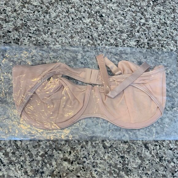 Frederick's of Hollywood Bra 40DD - Picture 5 of 6